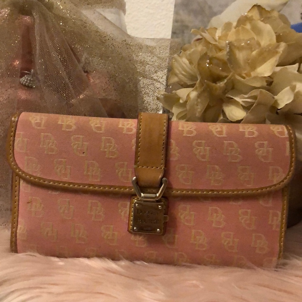 Pink Dooney & Bourke wallet